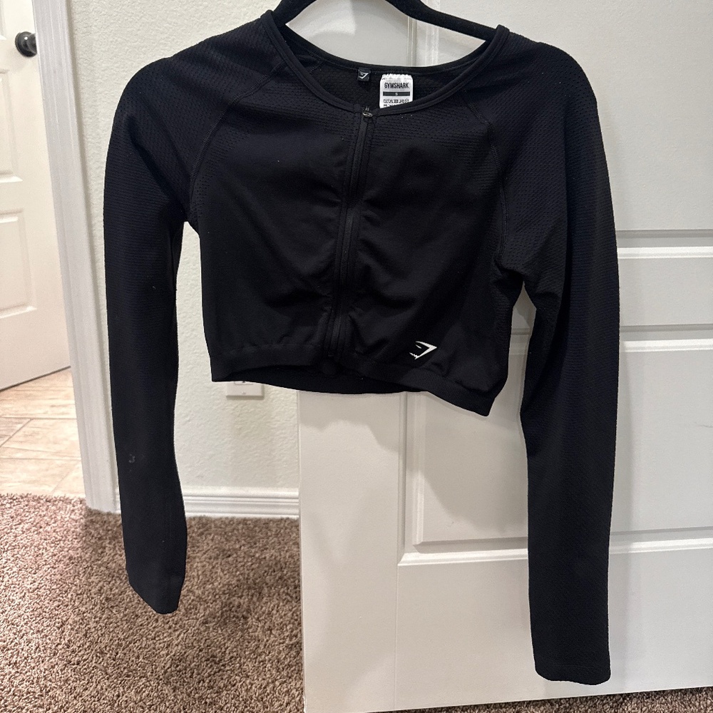 Gym shark cropped zip up